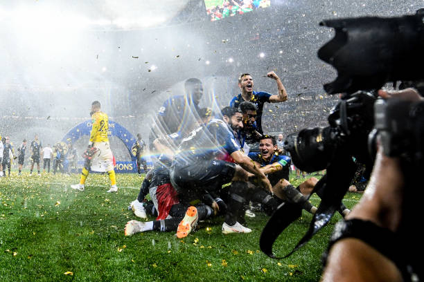 正如费迪南 正如费迪南